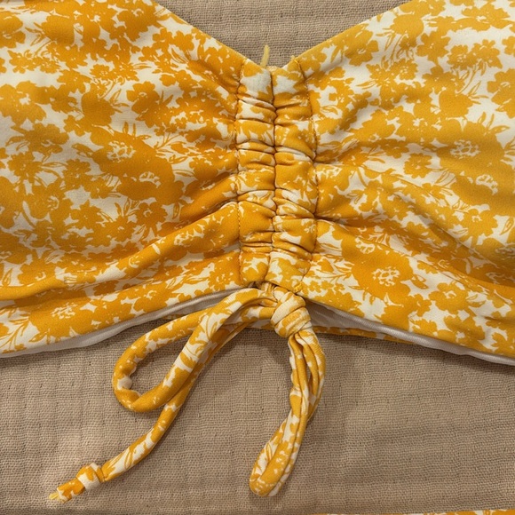 Bikini Set - Picture 3 of 5